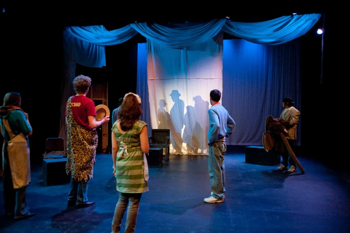 Laura Jones production: contrast with modern theatrical space